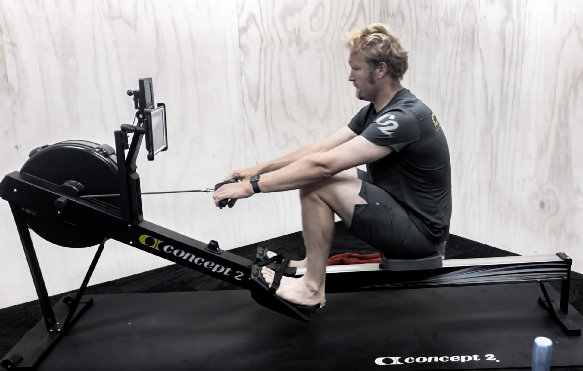 How to Use a Rowing Machine (3 Workouts)